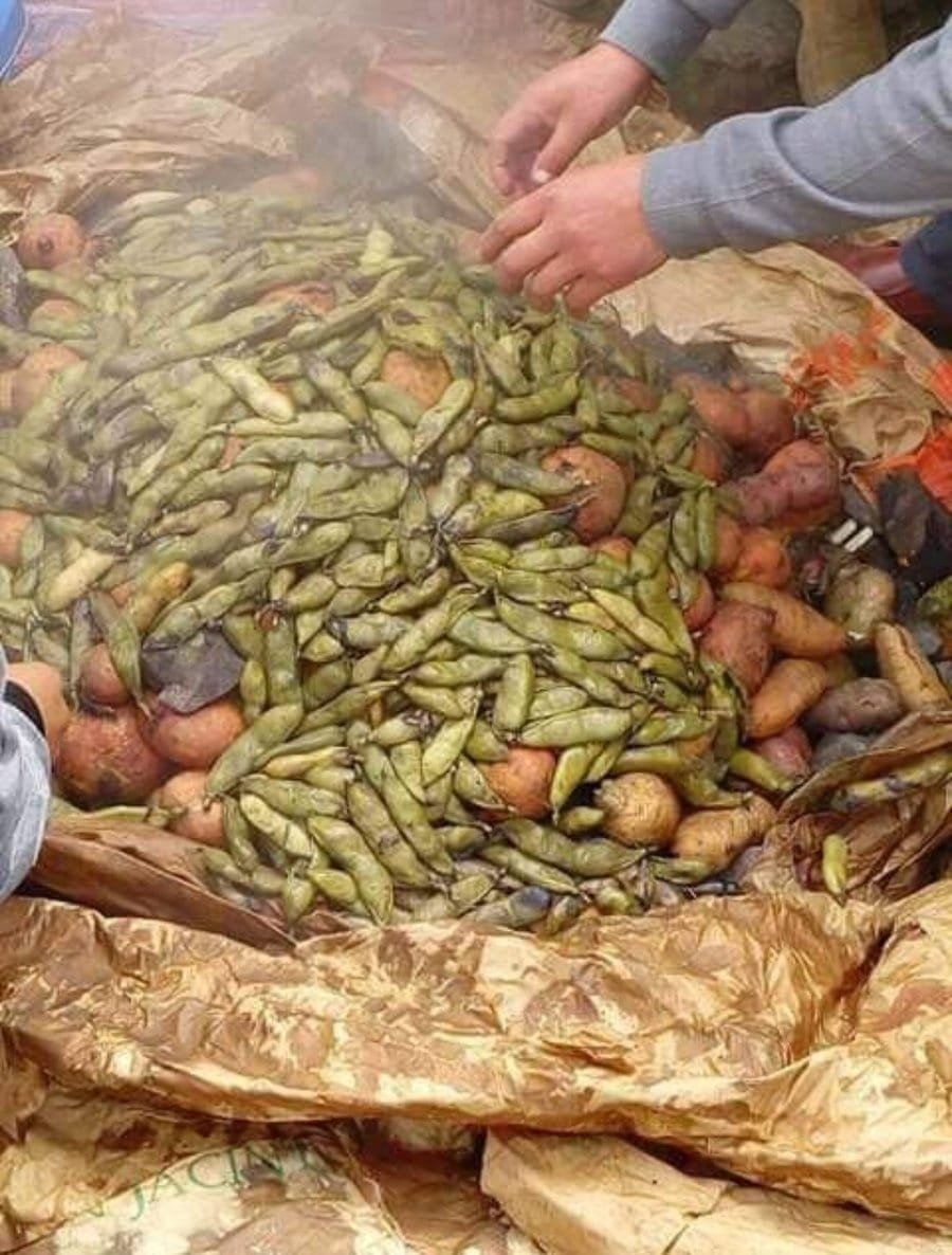 Sabores de la Tierra: Pachamanca y Huatia Ancestral